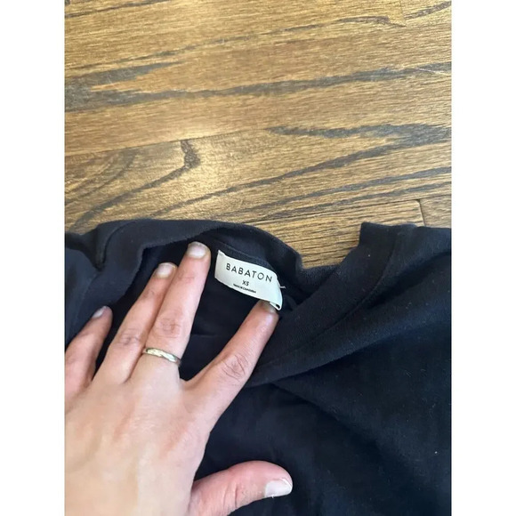 Aritzia Babaton Round Neck Shoulder Pad Tank Size XS 1024 - Picture 3 of 6